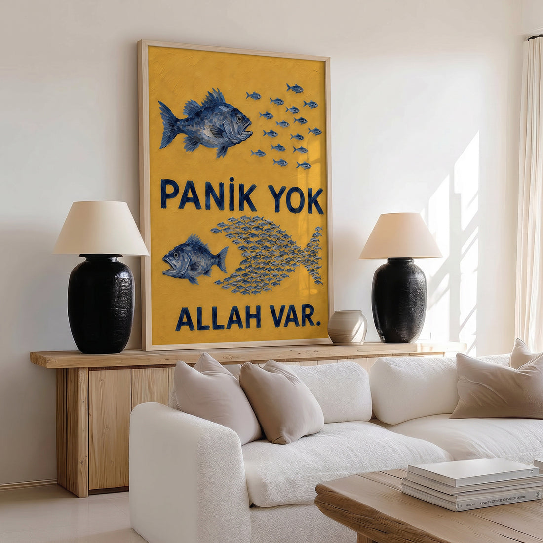 Panik Yok Allah Var Yazılı Balık İllüstrasyonlu Poster – Modern İslami Duvar Posteri